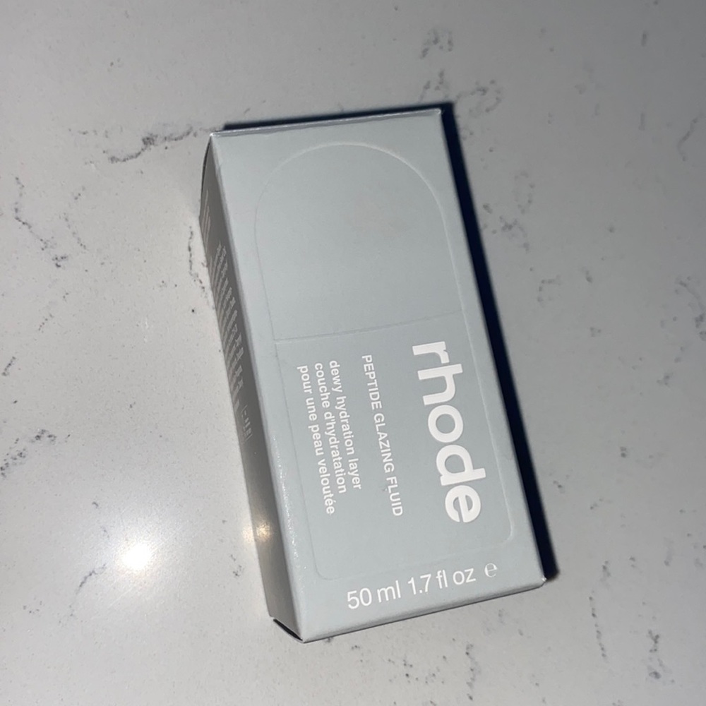 Rhode peptide glazing fluid 🤍